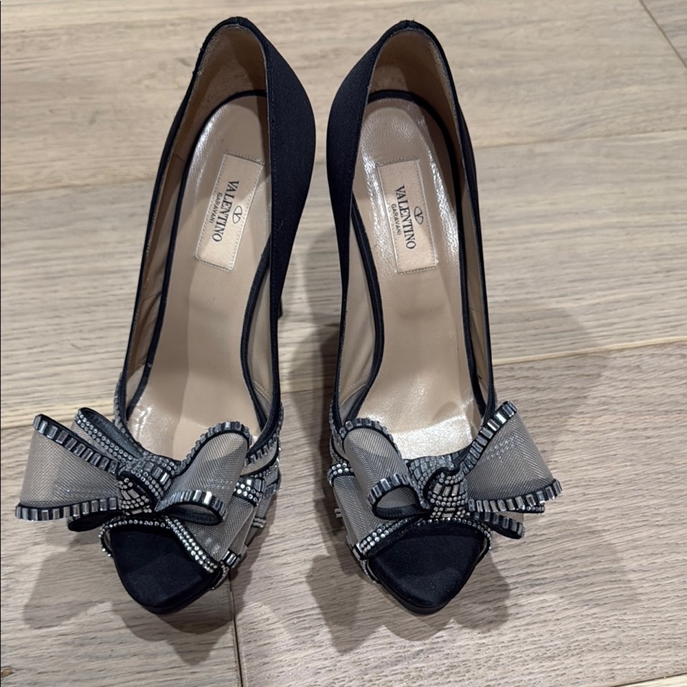 Valentino Black and Gray Heels with Sophisticated Design
